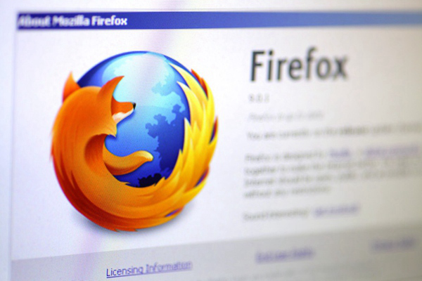 Mozilla携手Mistral-将AI模型引入Firefox智能窗口 (mozilla ftp)